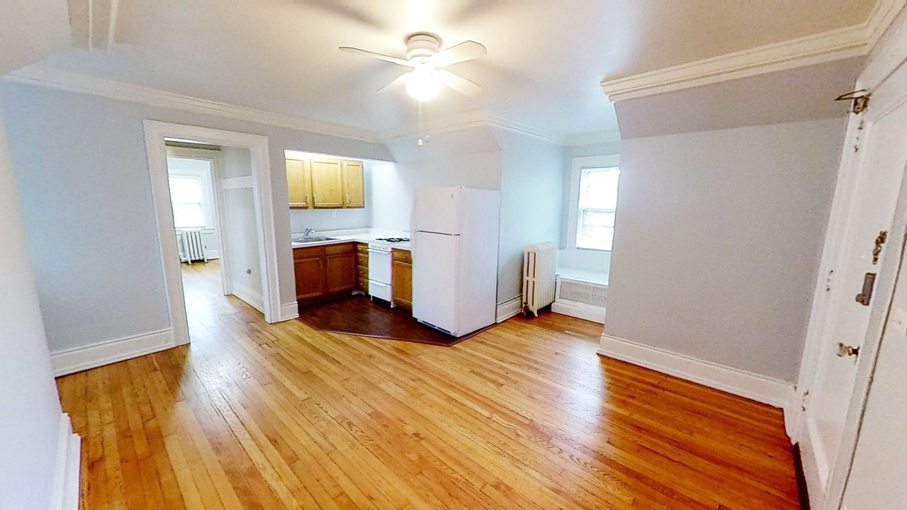 30 Edgerton St - Photo 5 of 39