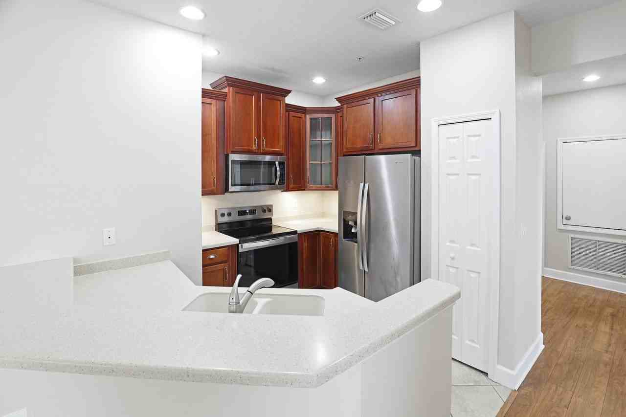 8078 Moonstone Dr - Photo 6 of 26