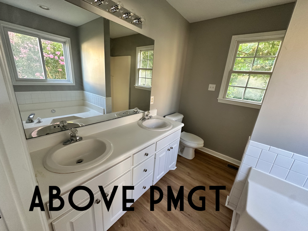 135 Cherrywood Rd - Photo 7 of 17