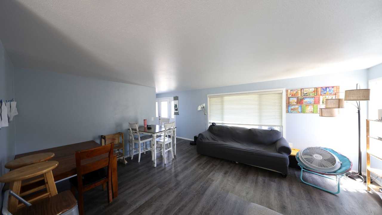 2025 Baymont Dr - Photo 2 of 9