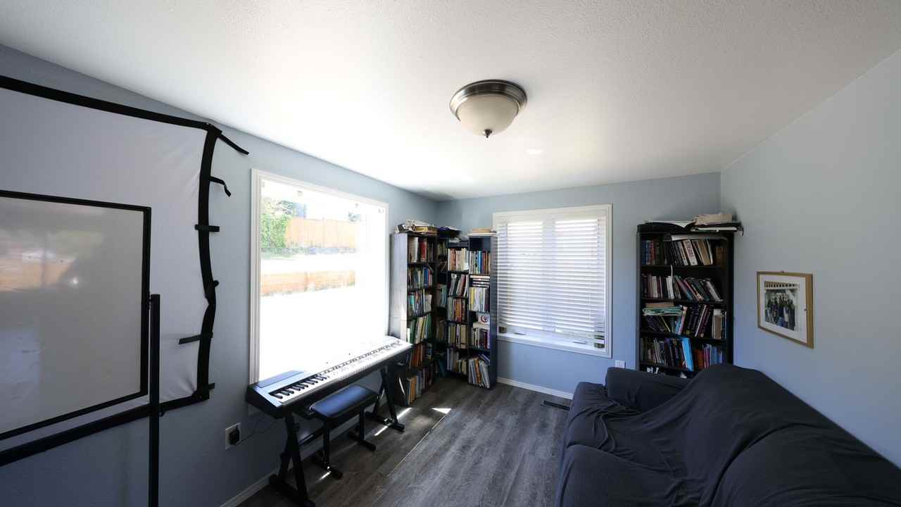 2025 Baymont Dr - Photo 4 of 9