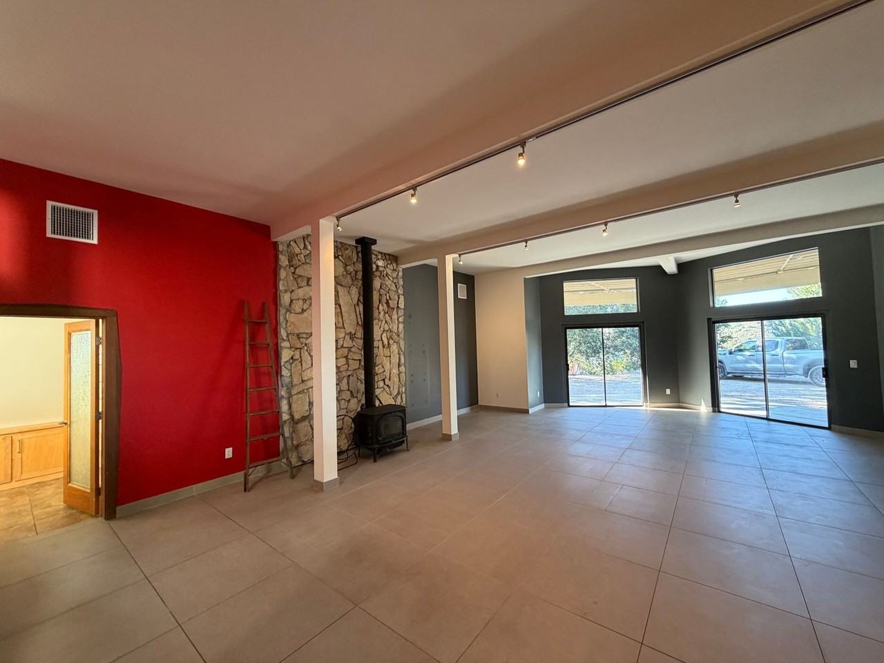 1012 Upper Los Berros Rd - Photo 6 of 23