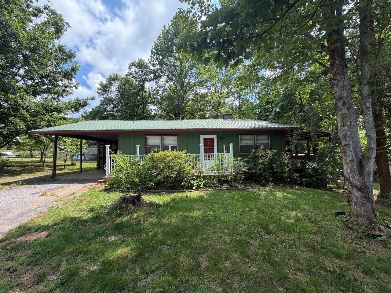 6 Jefferson Cir