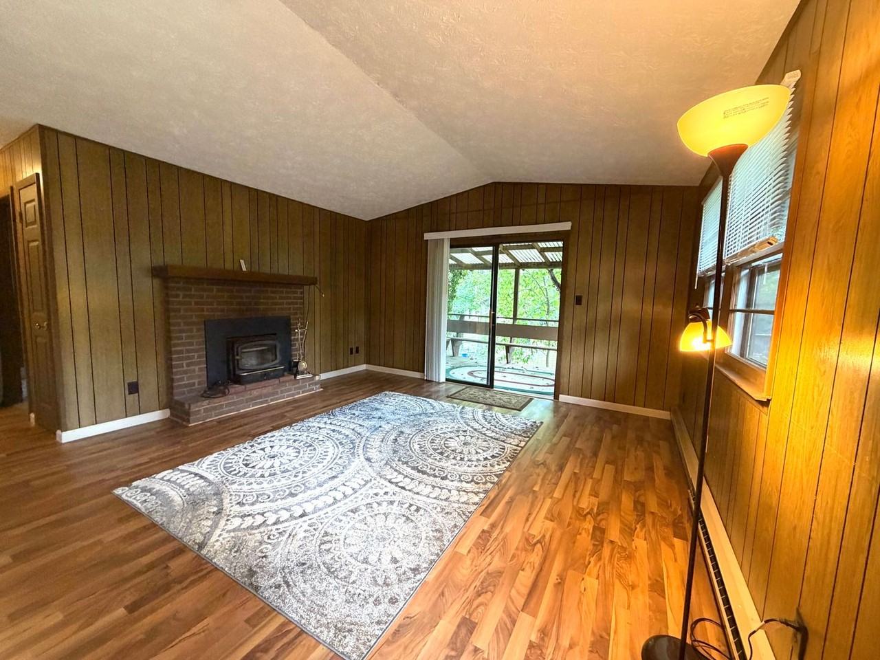 6 Jefferson Cir - Photo 2 of 20