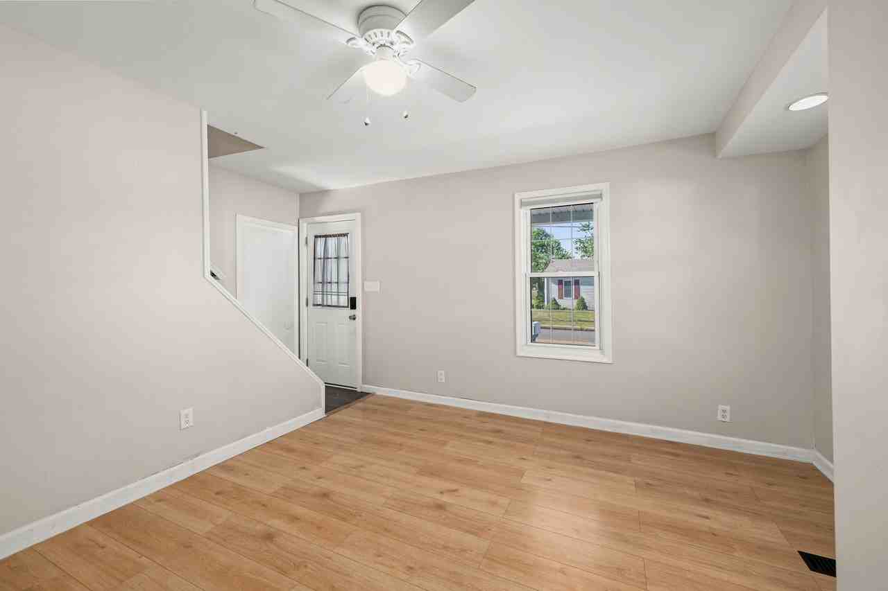 100 E Liberty St - Photo 4 of 29
