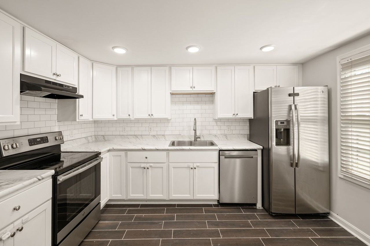 100 E Liberty St - Photo 5 of 29