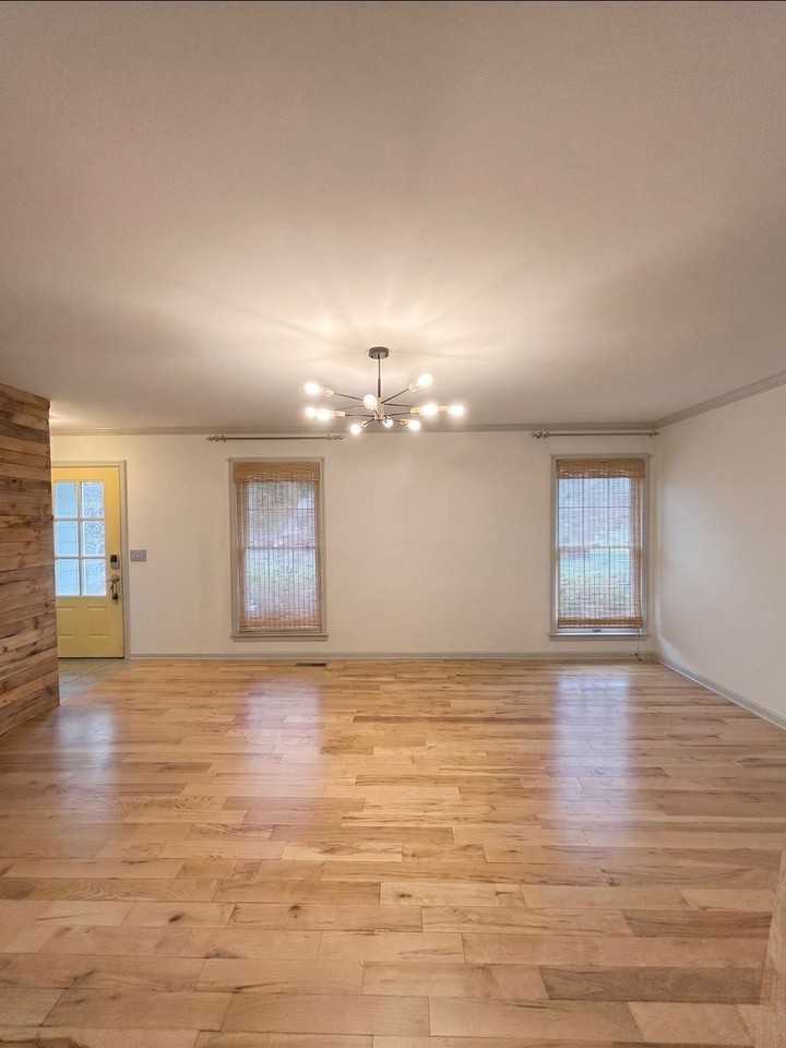 107 Nimitz Cir - Photo 4 of 25