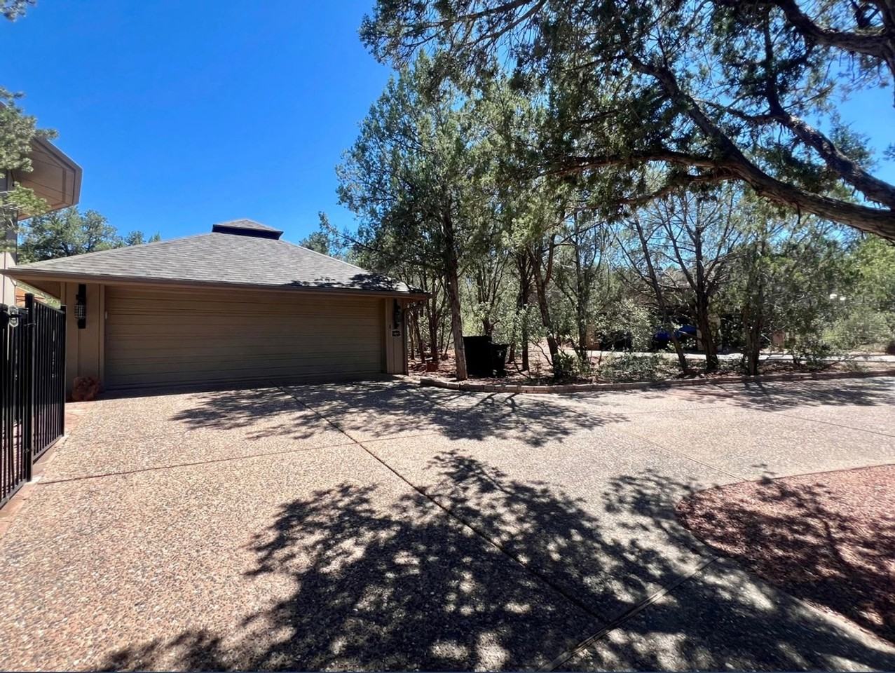 335 Foothills South Dr - Photo 2 of 50