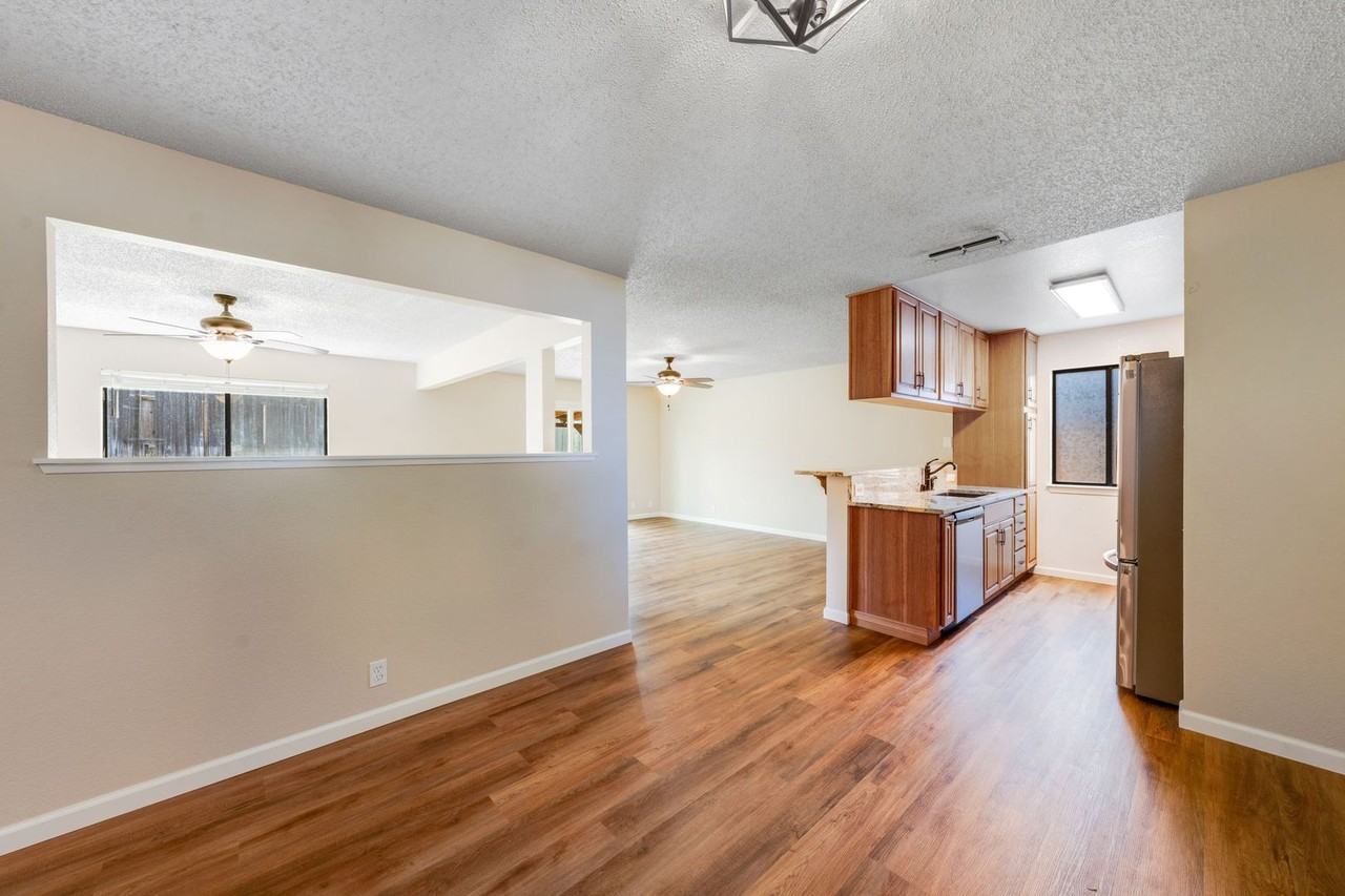 8338 Willow Tree Way - Photo 2 of 39