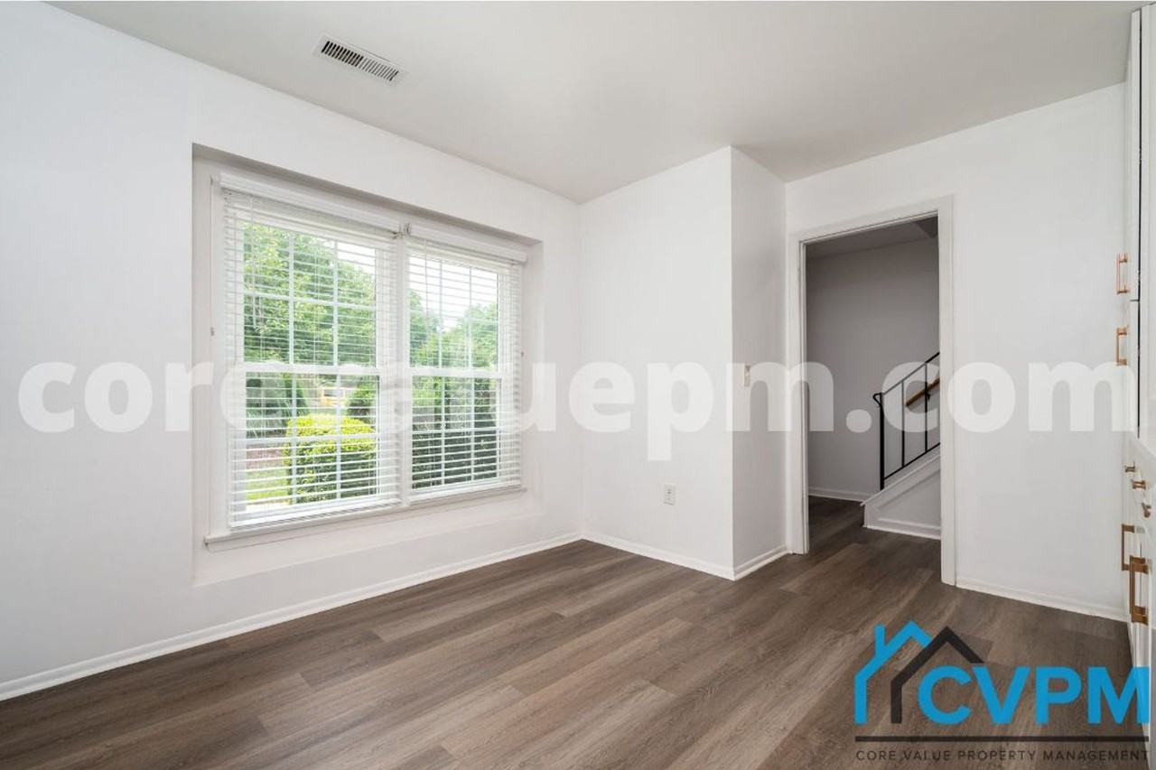 1250 Stonewood Ct - Photo 5 of 25