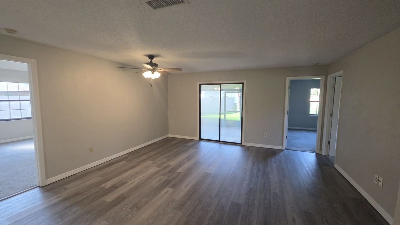 24 Wellside Ln - Photo 7 of 25