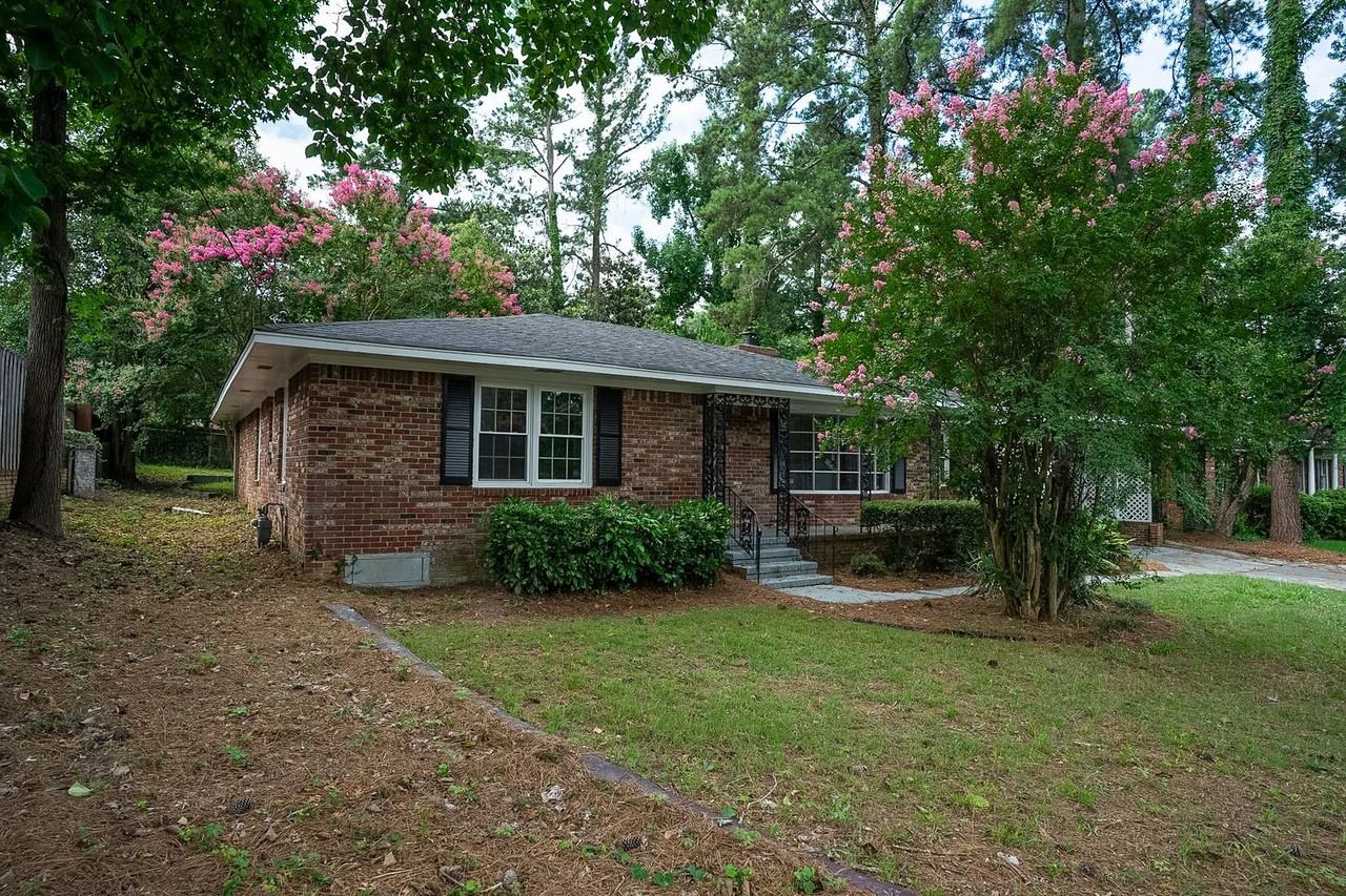 3120 Edinburgh Dr - Photo 3 of 46