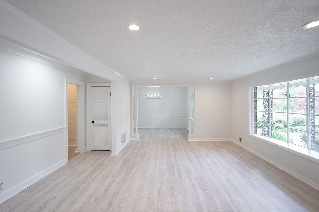 3120 Edinburgh Dr - Photo 6 of 46