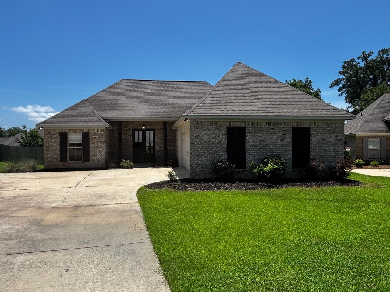310 Candlewood Ct