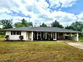 featured image of 829 Maple Shade Rd