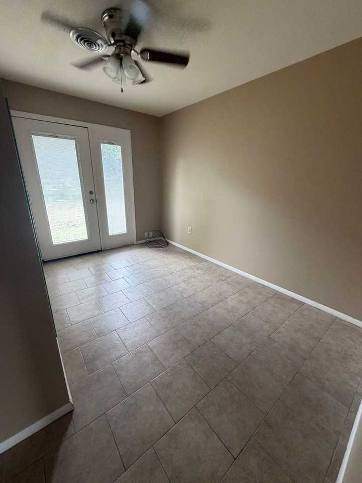 829 Maple Shade Rd - Photo 7 of 13