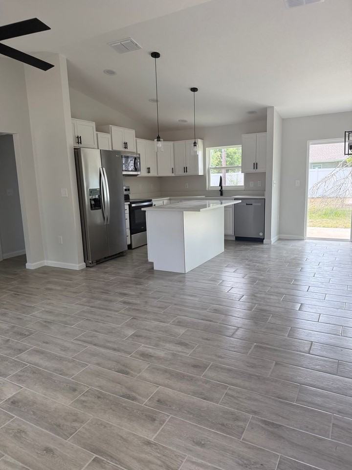 232 Locust Pass - Photo 2 of 13