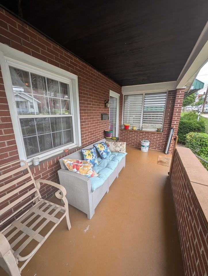 1444 Woodland Ave - Photo 3 of 25