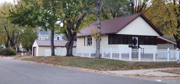 featured image of 103 31st Ave N