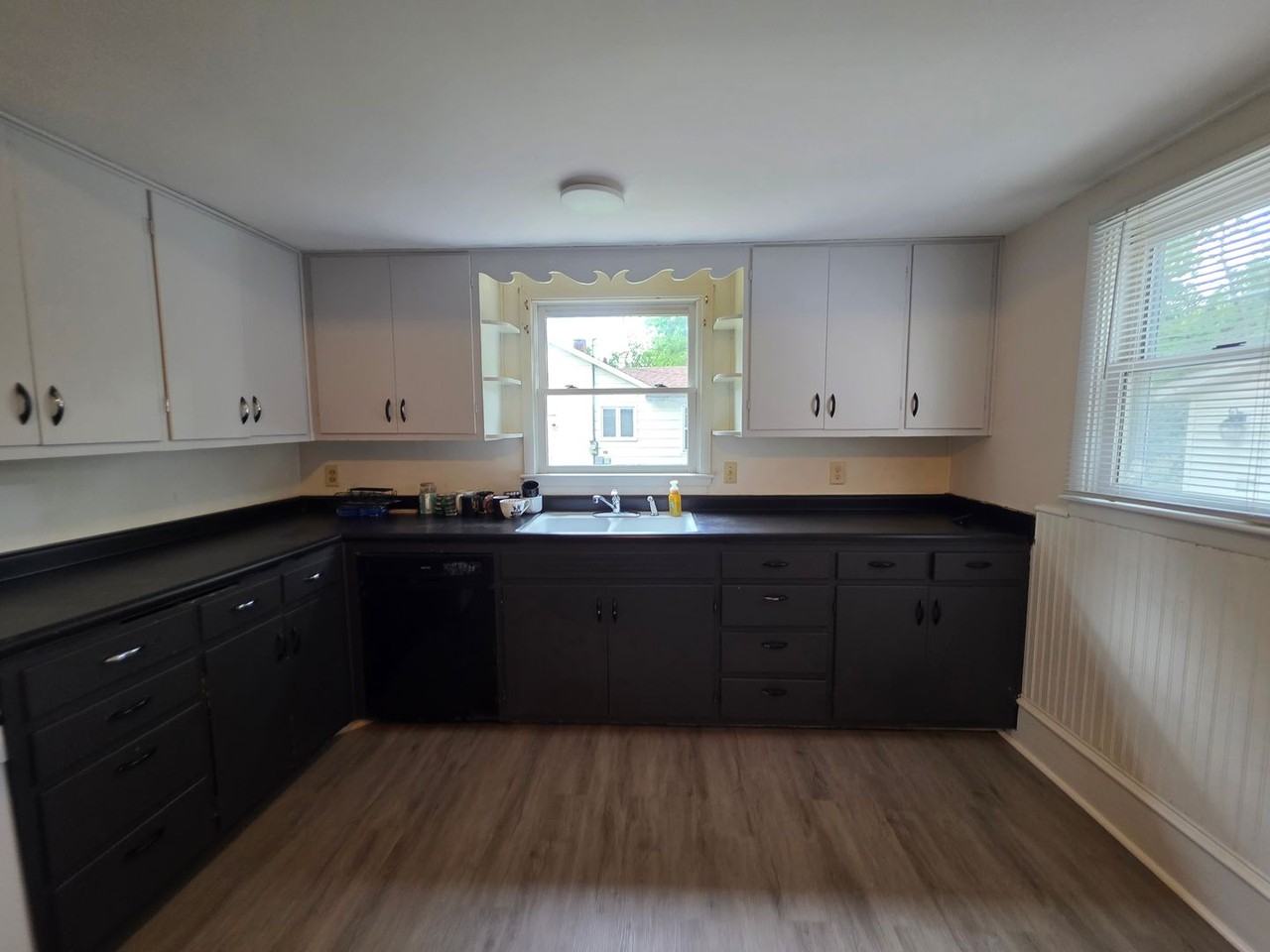 440 8th Ave N - Photo 4 of 26