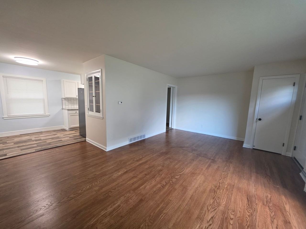 436 Fairchild Ave - Photo 4 of 14