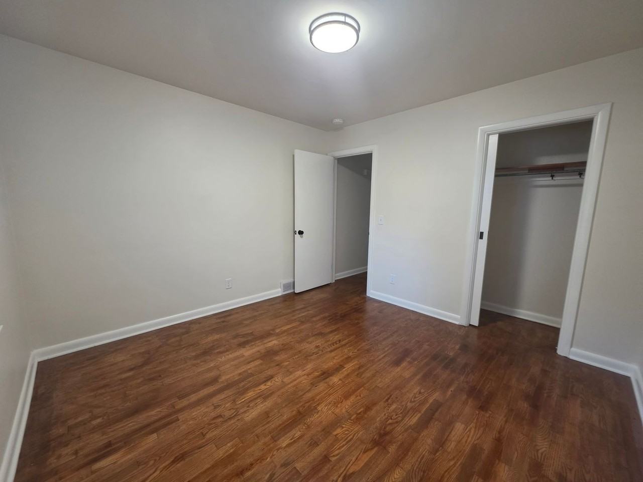 436 Fairchild Ave - Photo 6 of 14