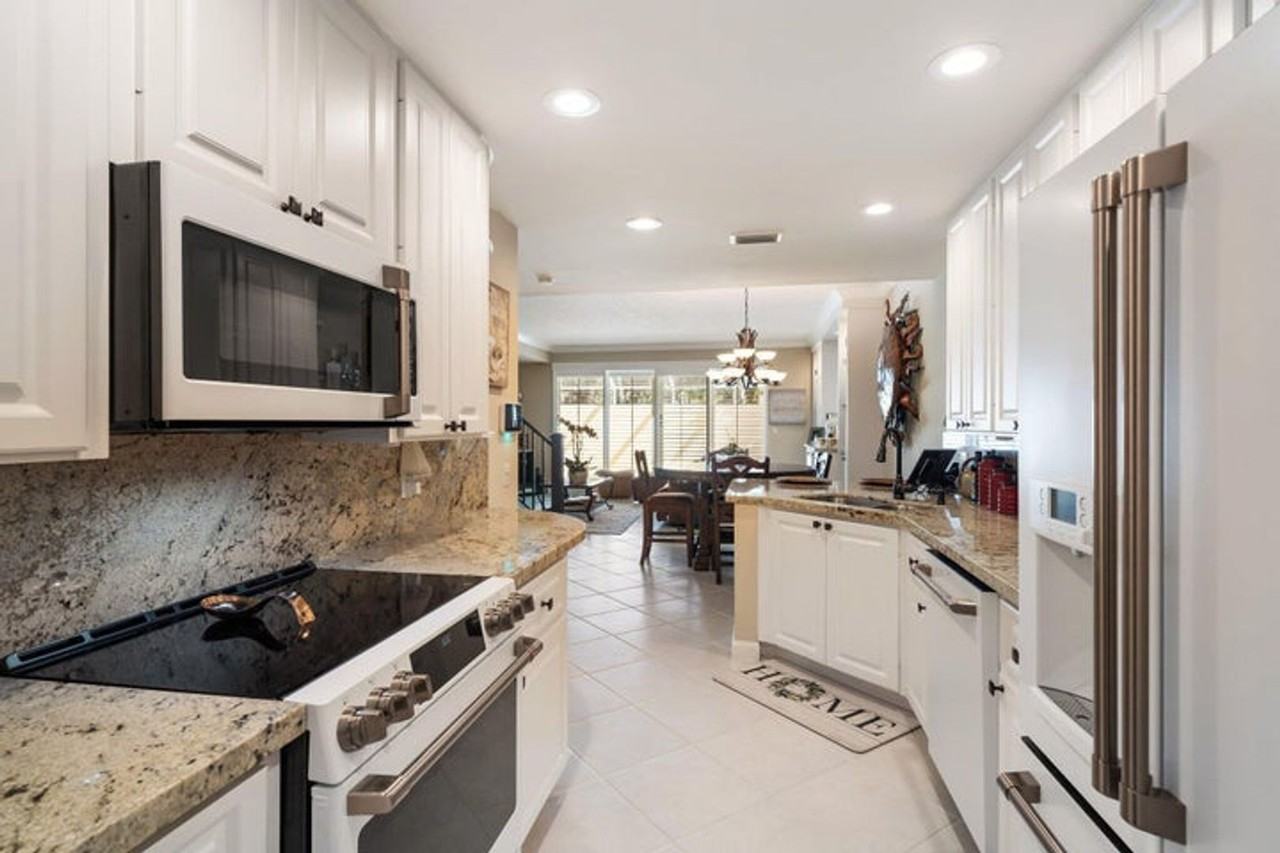 2117 Tigris Dr - Photo 3 of 19