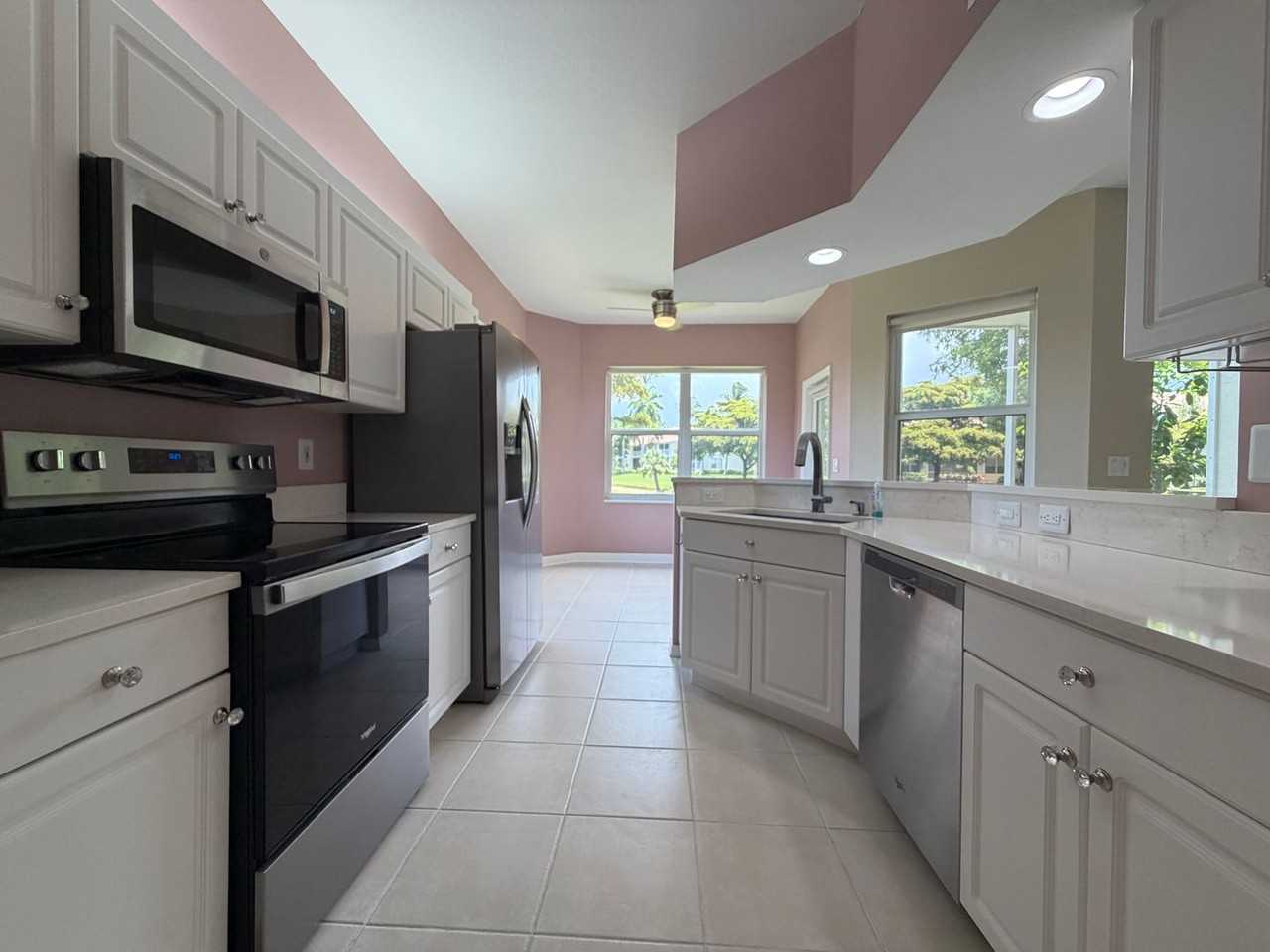 359 Dover Pl - Photo 6 of 16