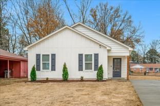 2923 Lake Park Rd - Photo 1 of 1