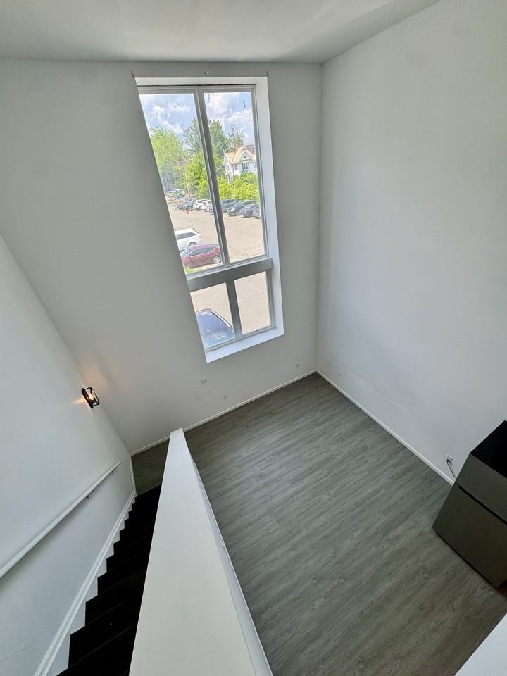 235 East St #118 - Photo 6 of 8