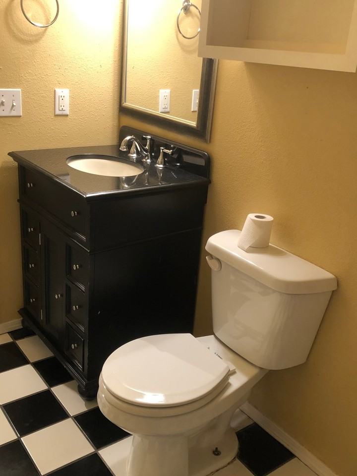 2234 W Quantico St - Photo 5 of 11
