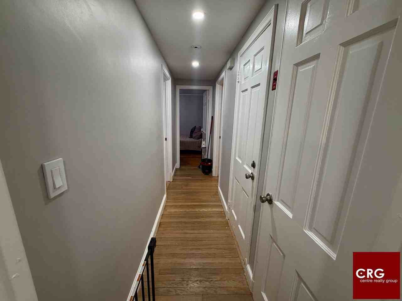 4 Elgin Ct #4 - Photo 7 of 16