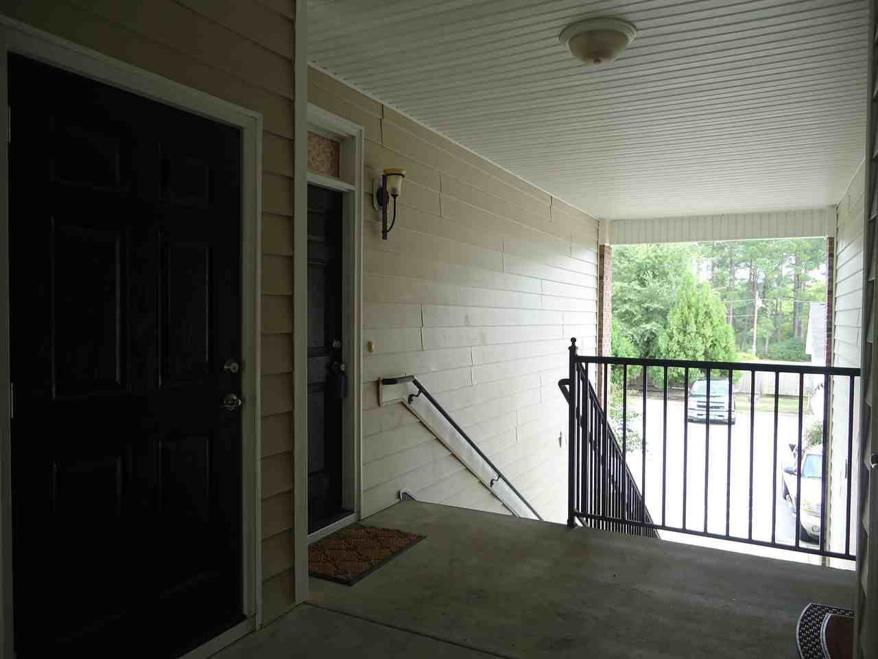 2645 Mcarthur Landing Cir - Photo 2 of 33