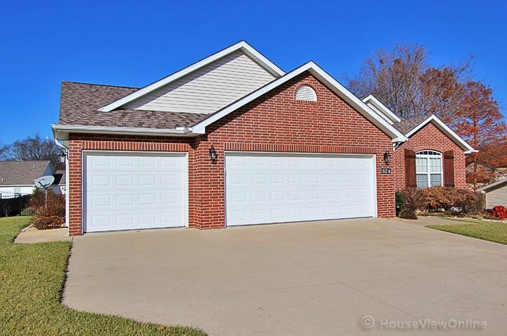 1824 Greenbrier St - Photo 3 of 50
