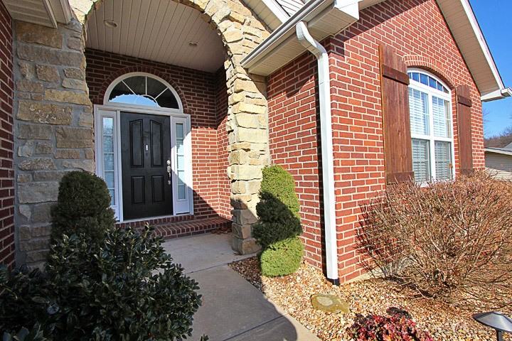1824 Greenbrier St - Photo 5 of 50