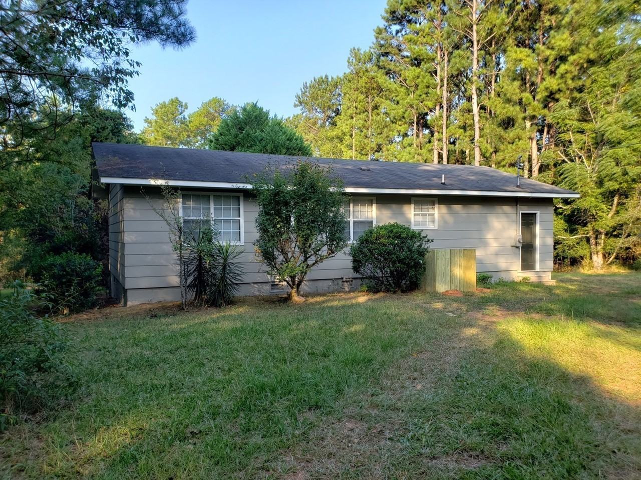 1088 County Road 219 - Photo 2 of 12