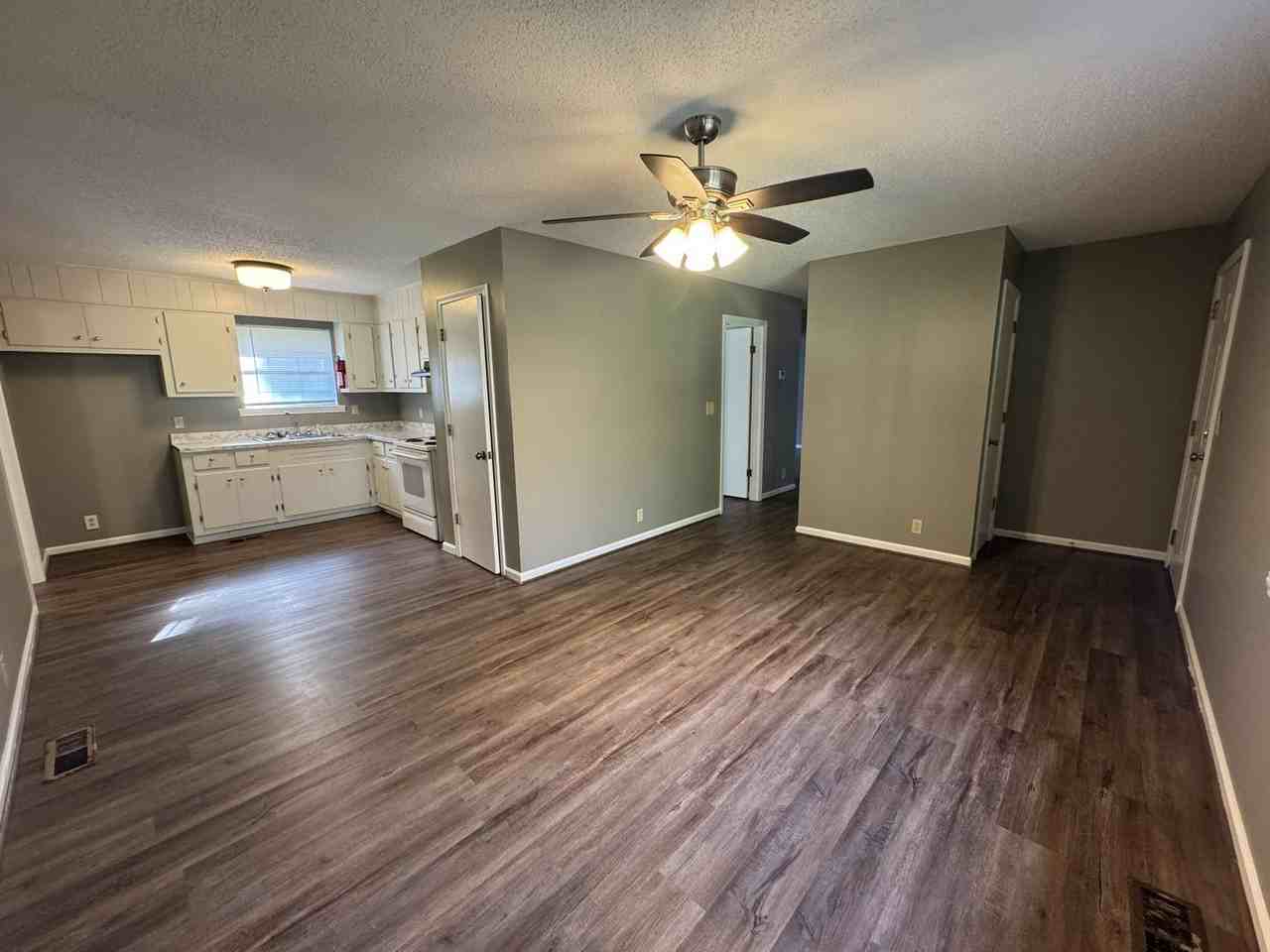 1088 County Road 219 - Photo 4 of 12