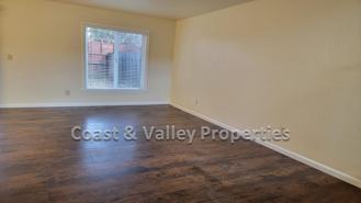 980 Memorial Drive, Hollister, CA 95023 - Photo 1 of 1