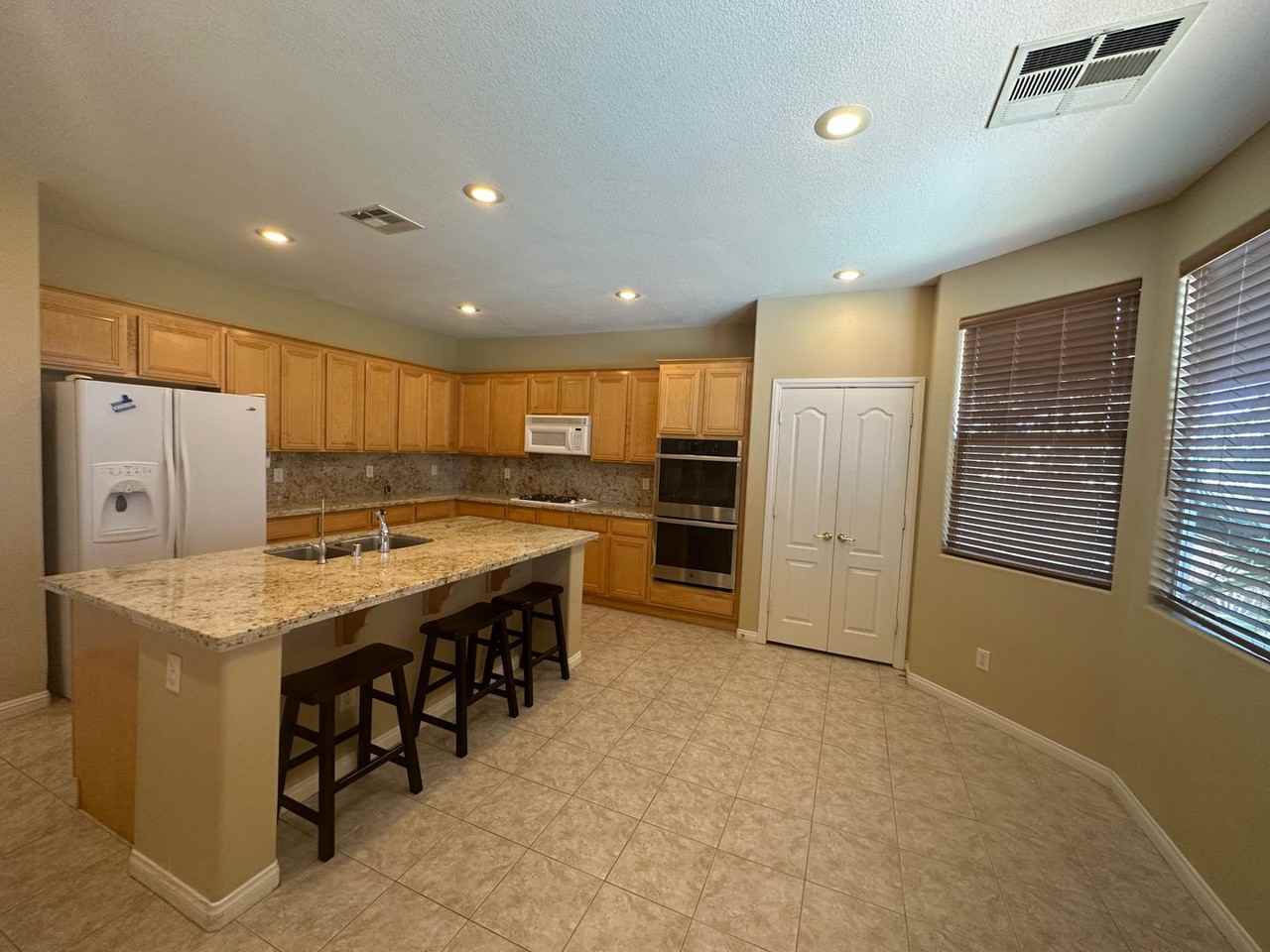 1031 Belle River Ct - Photo 7 of 25