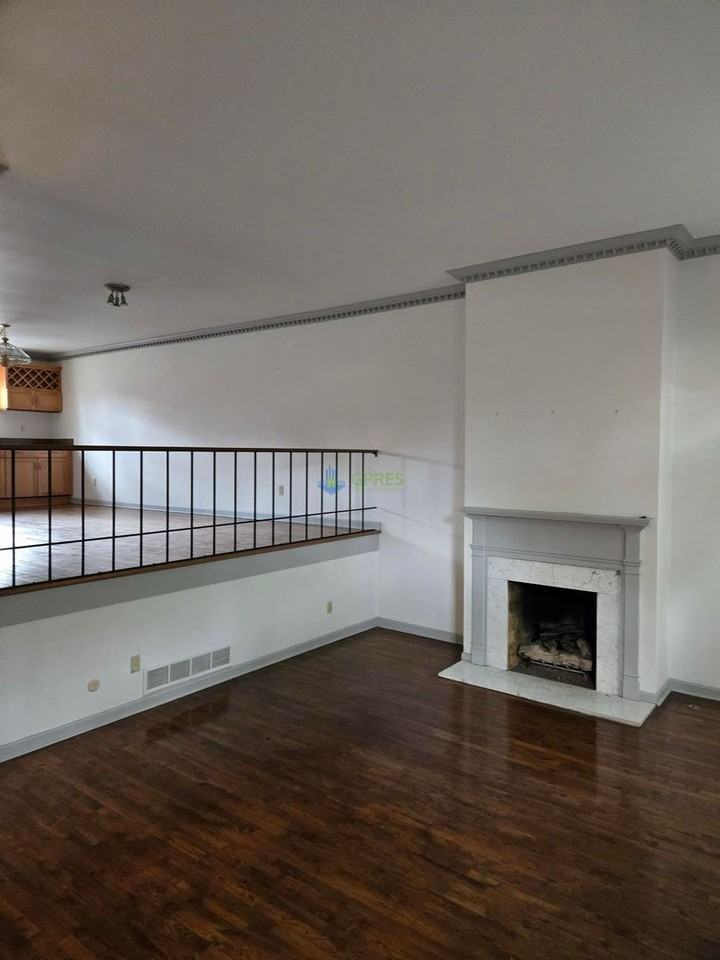 4721 Bayard St - Photo 4 of 34