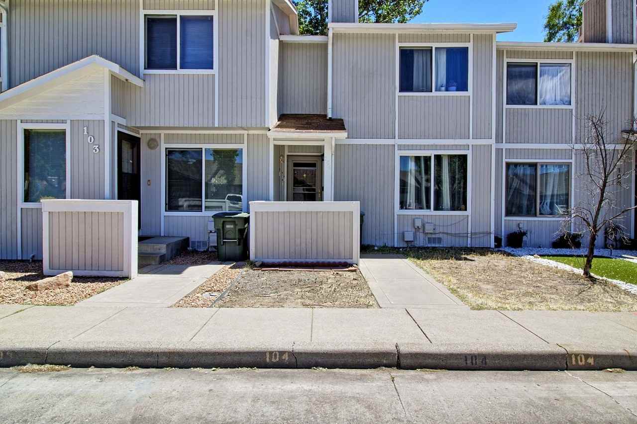1305 Wellington Ave #104