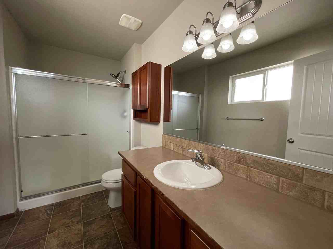 4911 E 15th Ave - Photo 4 of 18