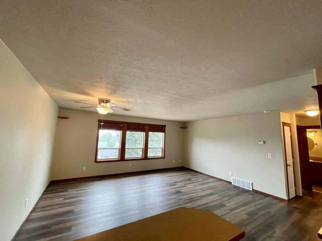 4911 E 15th Ave - Photo 7 of 18