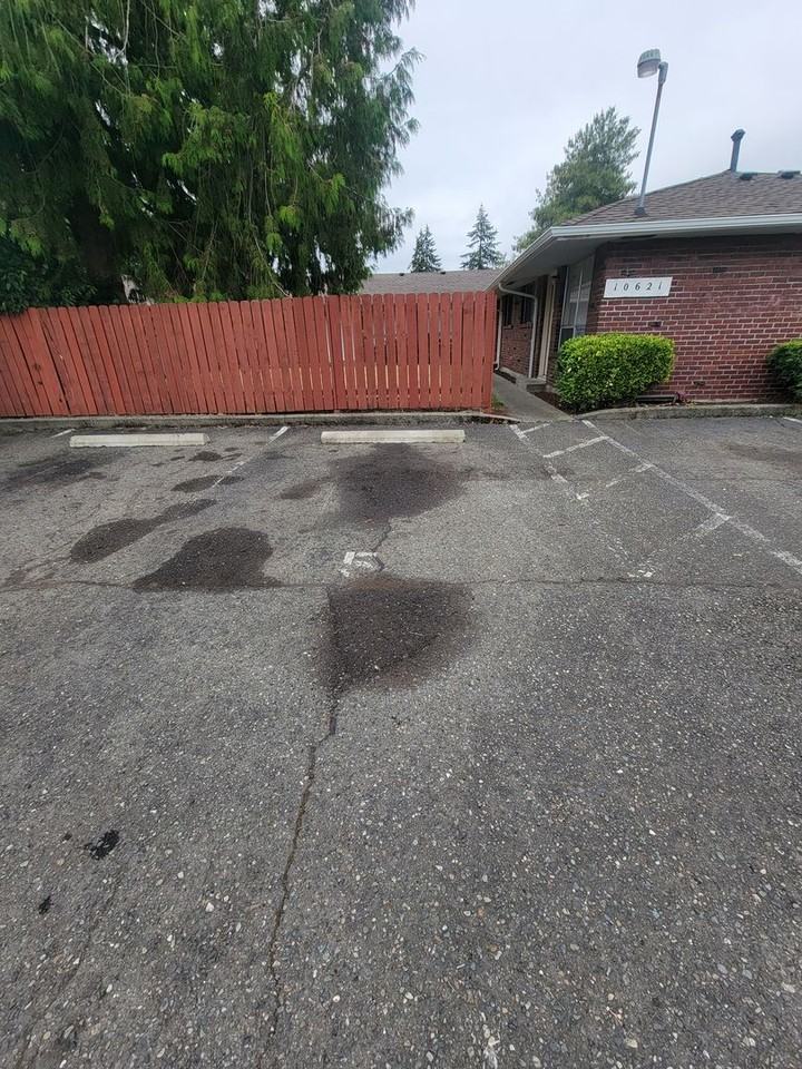 10621 47th Ave Sw #5 - Photo 2 of 12