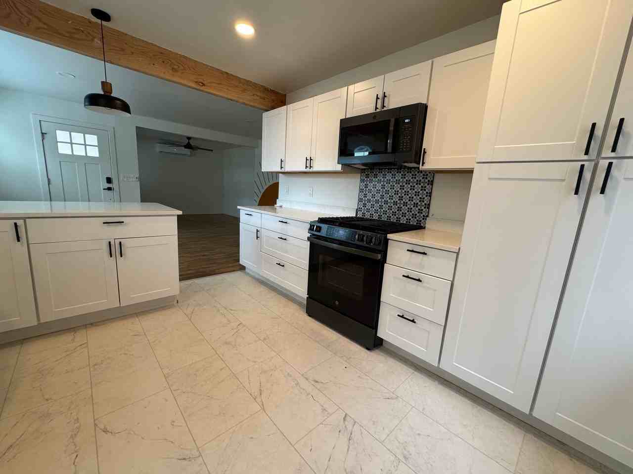 5714 Traffic Way - Photo 5 of 26