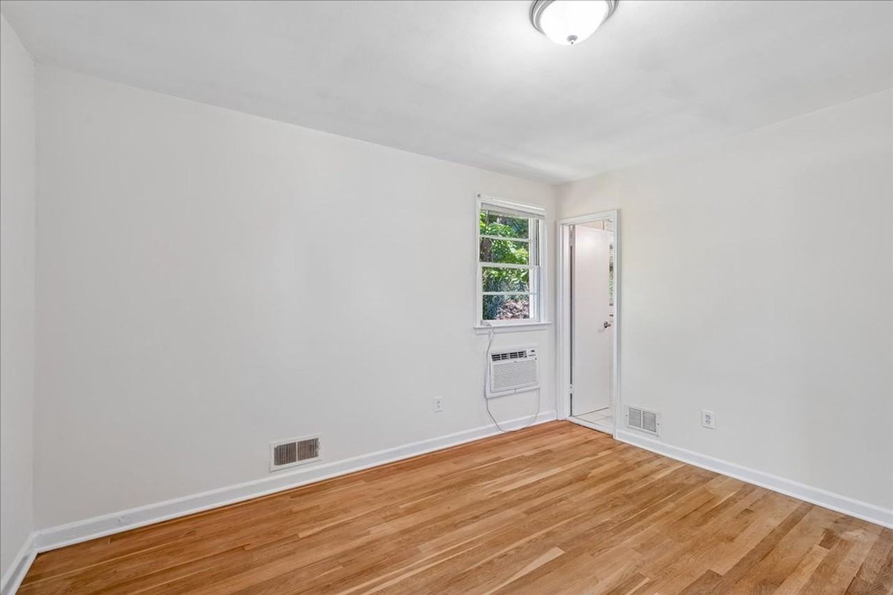 13012 Georgia Ave - Photo 7 of 28