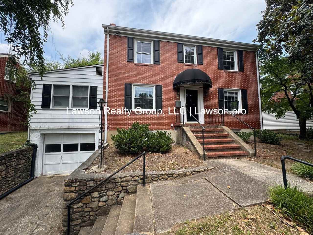 2425 Fairway Dr Sw - Photo 2 of 34