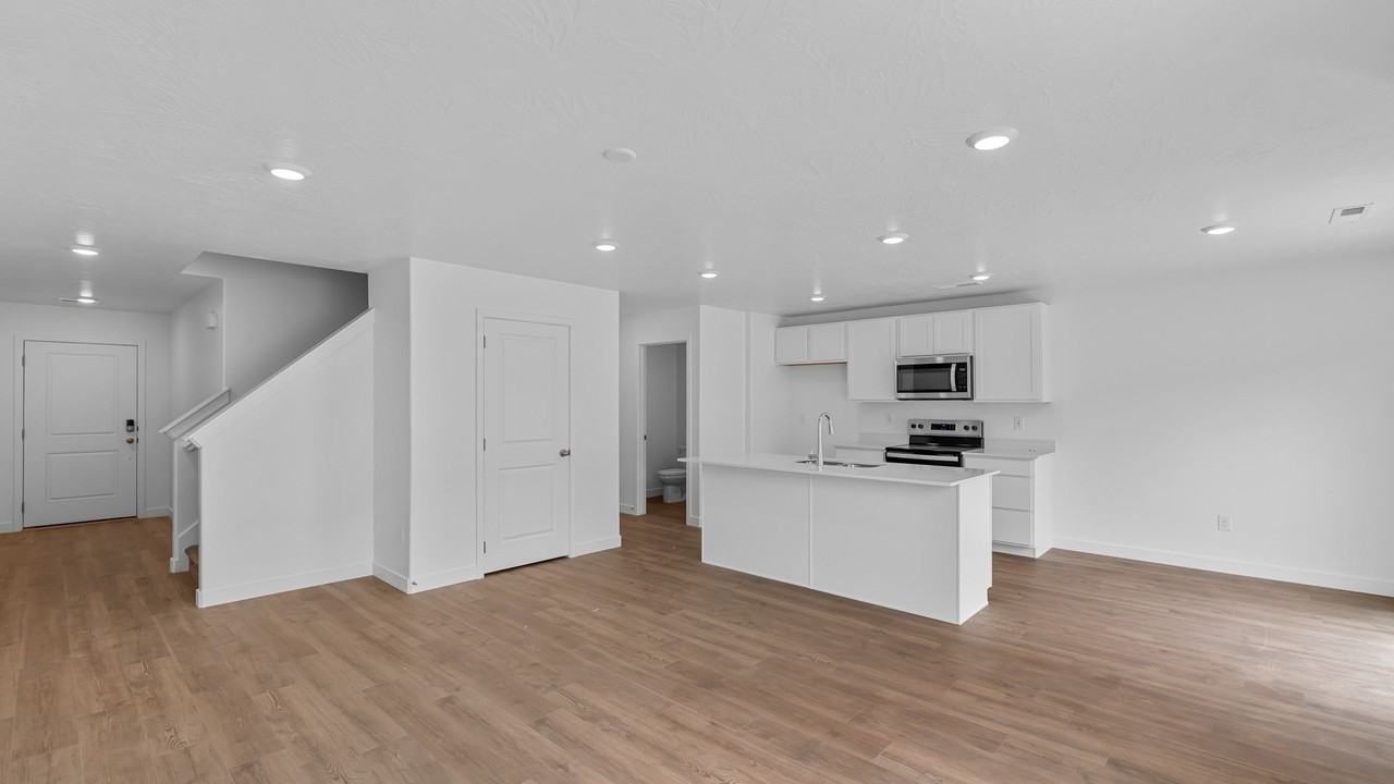2105 S Wolverine Way #2433 - Photo 6 of 35