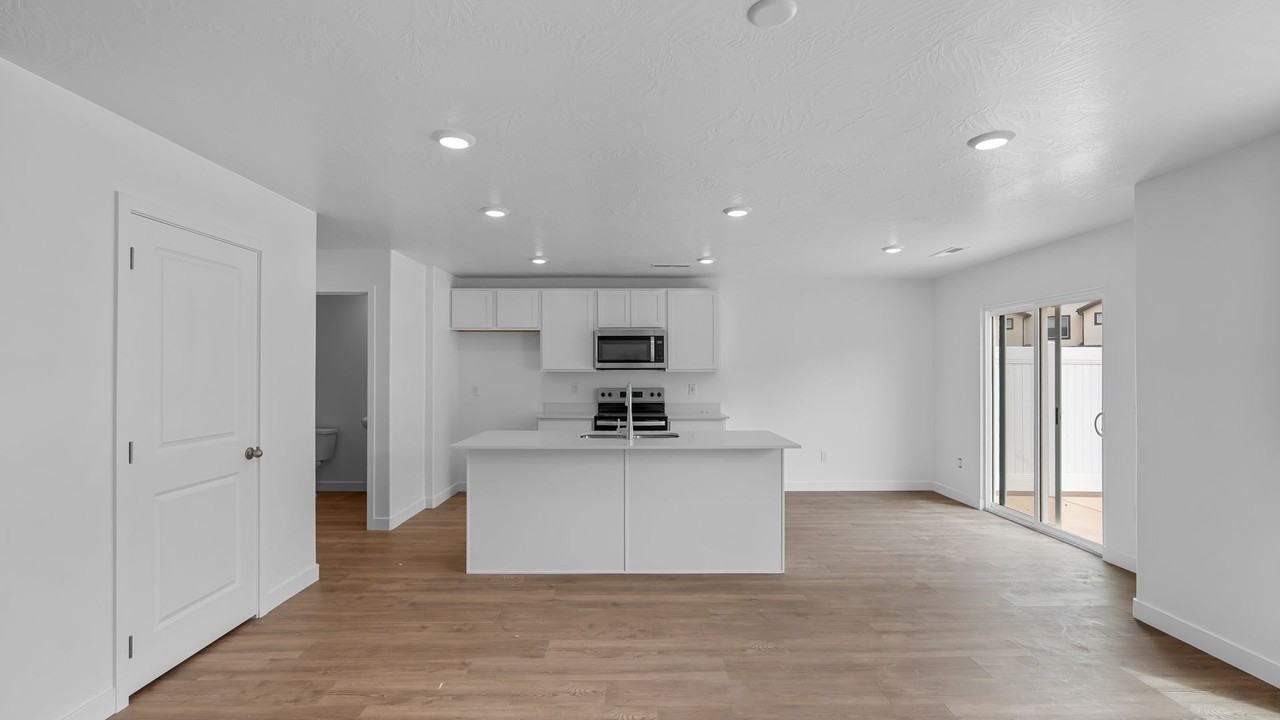2105 S Wolverine Way #2433 - Photo 7 of 35