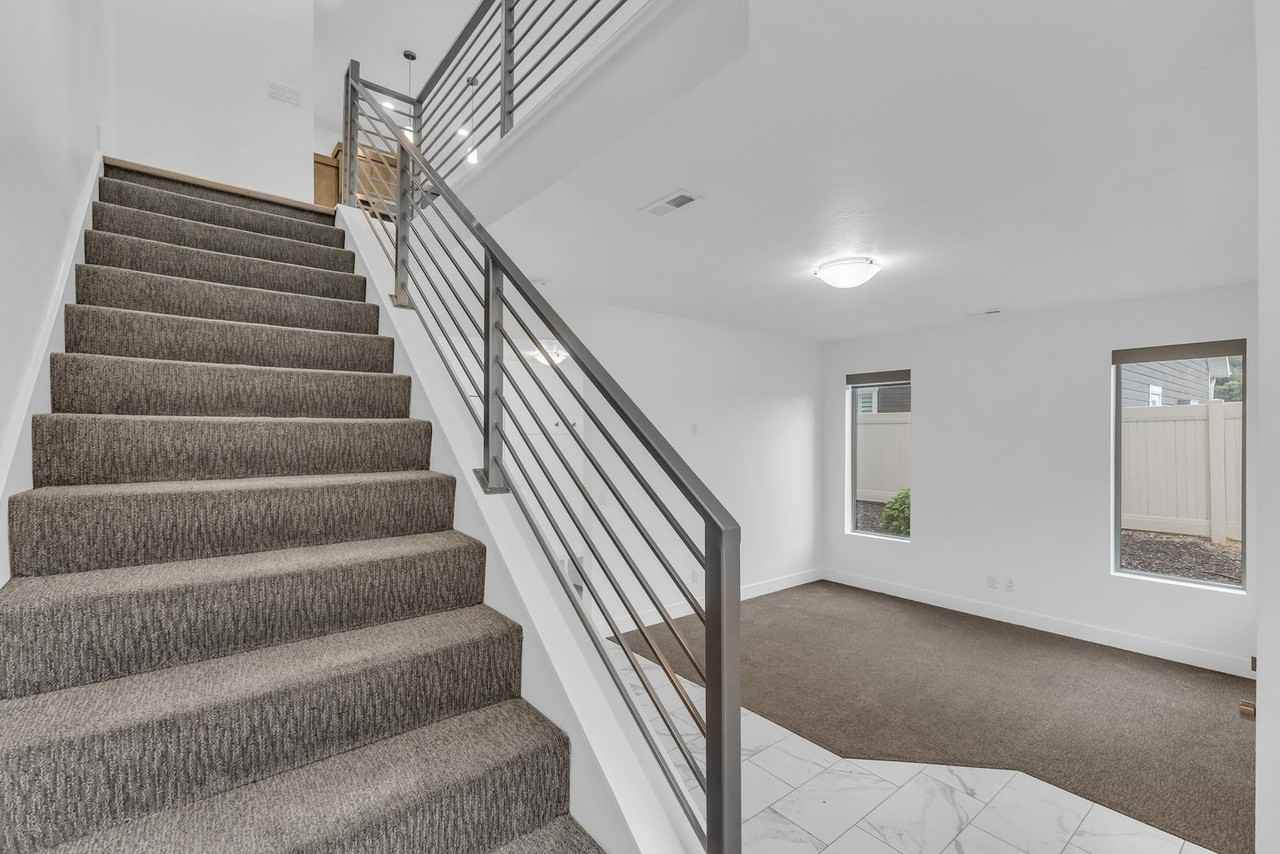 2250 N 475 W - Photo 6 of 38